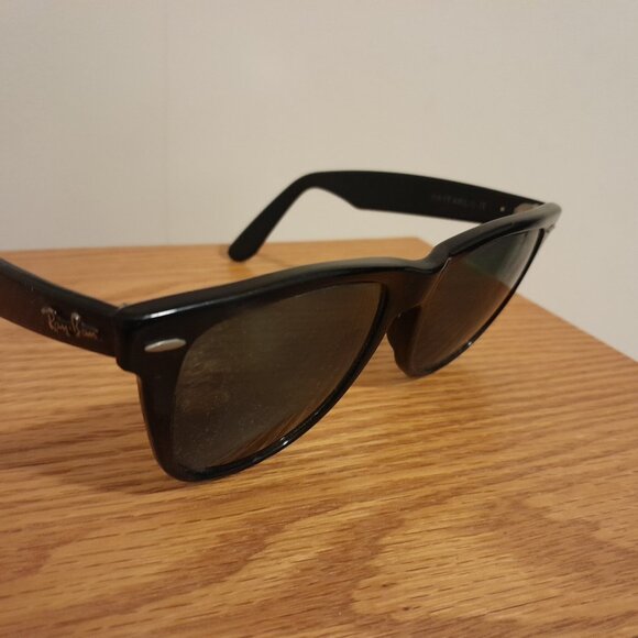 Bausch & Lomb Wayfarer II Sunglasses - Picture 4 of 6